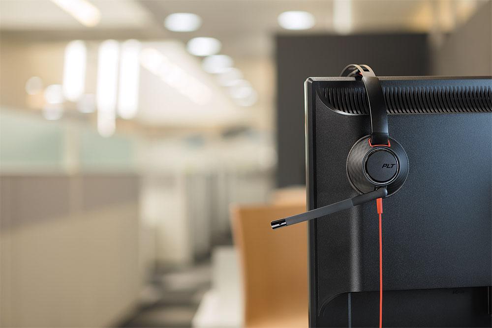 Plantronics Blackwire 5220 Dual Speaker With USB and 3.5mm Connectivity - 207576-01 - Cratzesl